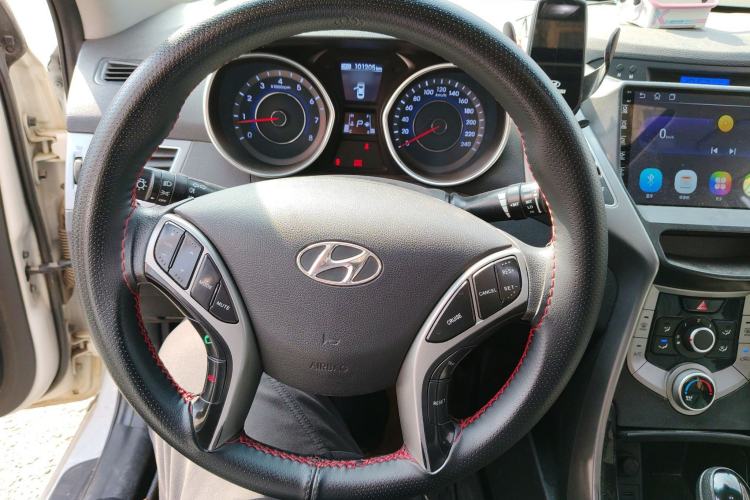 Used Hyundai Elantra (5th Generation / Langdong) 2015 1.6L Automatic Leading Model