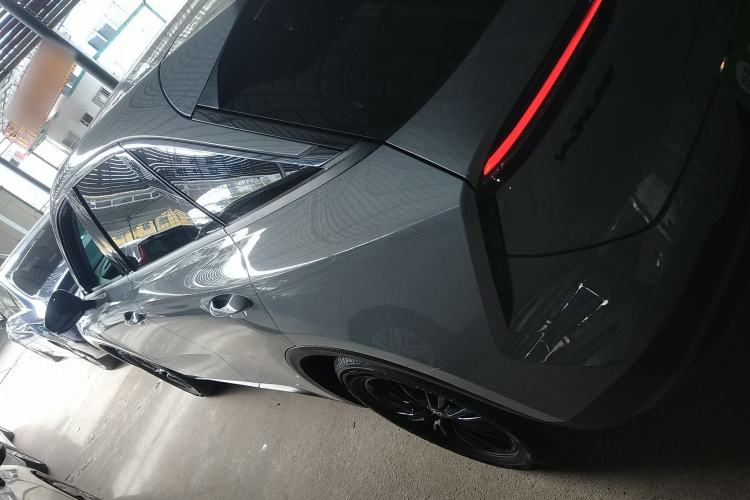 Used Venucia V 2023 260T Idol Edition Pro
