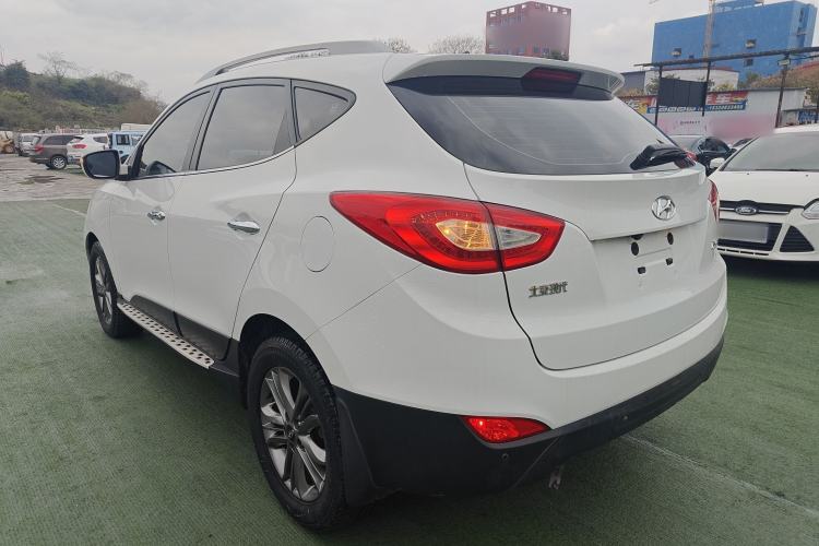 Used Hyundai ix35 2015 2.0L Automatic 2WD Smart Type China IV