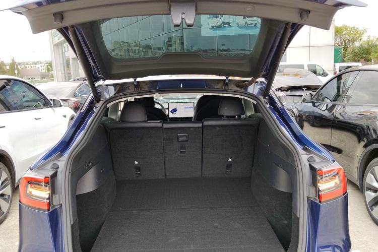 Used Tesla Model Y 2021 Long-Range All-Wheel-Drive Version 3D7