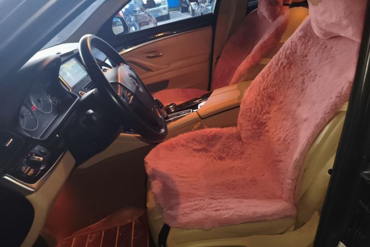 Used BMW 5 Series 2014 530Li Leading Model
