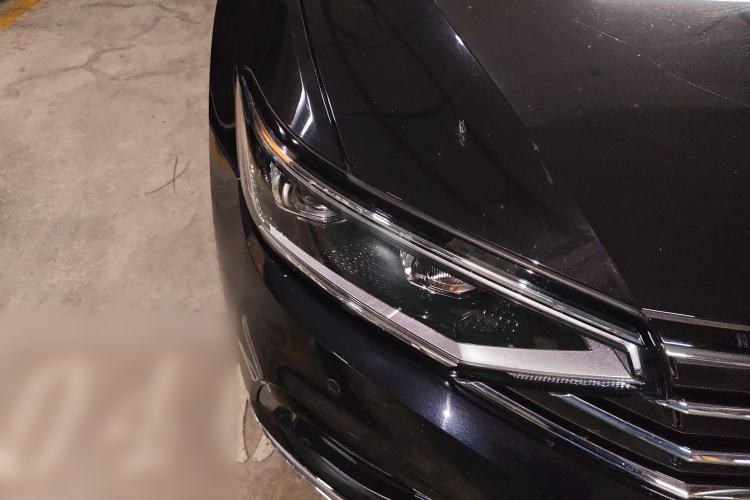 Used Volkswagen Magotan 2020 330TSI DSG Leading Model Right Front Headlight