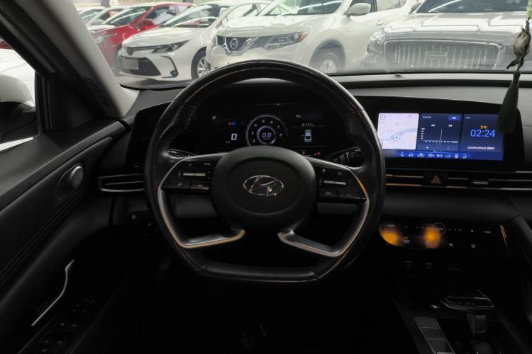 Used Hyundai Elantra 2021 1.5L CVT LUX Prestige Edition