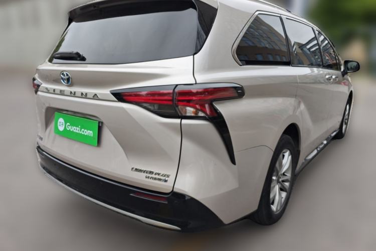 Used Toyota SIENNA 2021 2.5L Hybrid Ultimate Edition