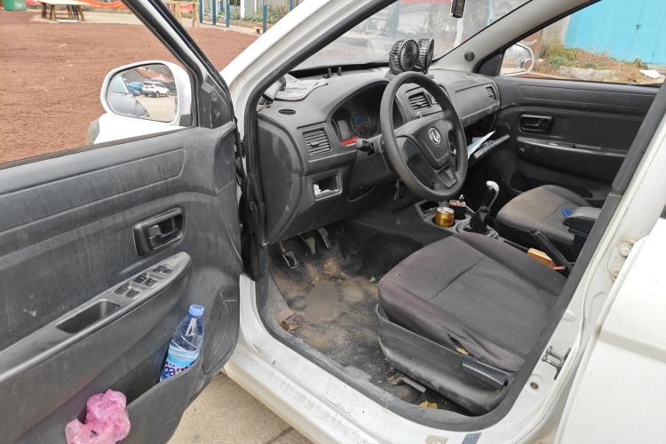 Used Dongfeng Fengon 330 2016 1.5L Manual Enjoyment Model DK15 Driver Seat