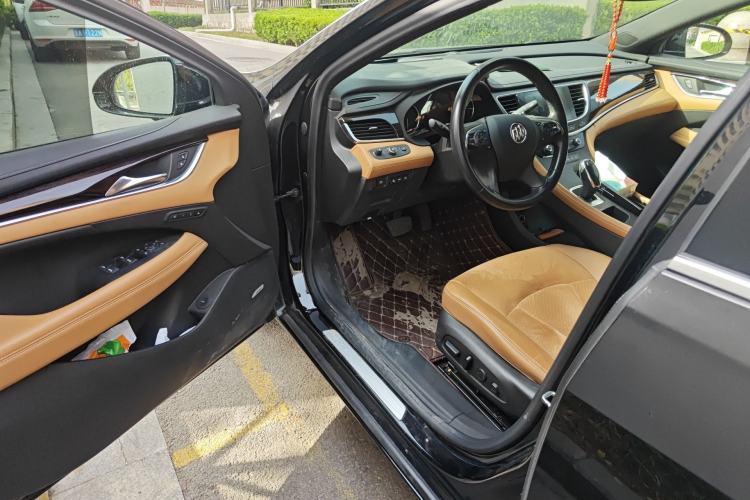 Used Buick LaCrosse 2018 28T Luxury Model
