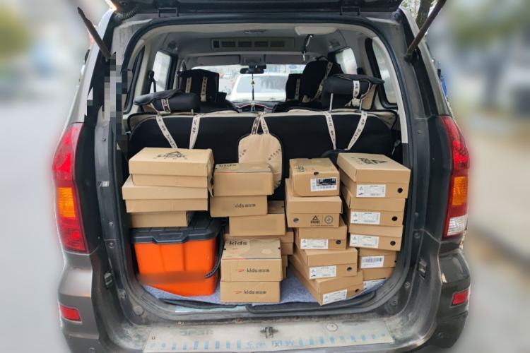 Used Dongfeng Fengon 330 2016 1.5L Manual Enjoyment Model DK15 Trunk