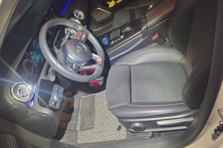 Used Mercedes-Benz A-Class 2022 Second Facelift A 200 L Sport Sedan Fashion Version