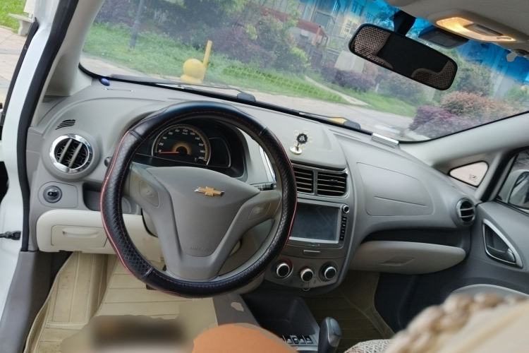 Used Chevrolet Sail 2013 Sedan 1.4L AMT Enjoy Edition Steering Wheel