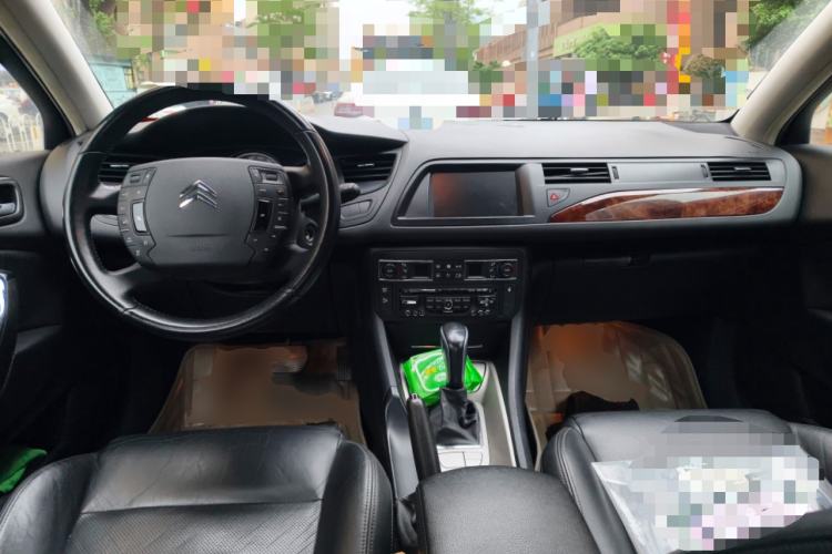 Used Citroen C5 2010 3.0L Automatic Flagship Edition Center Console