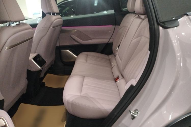 Used ONVO L60 2024 60 kWh All-Wheel Drive
