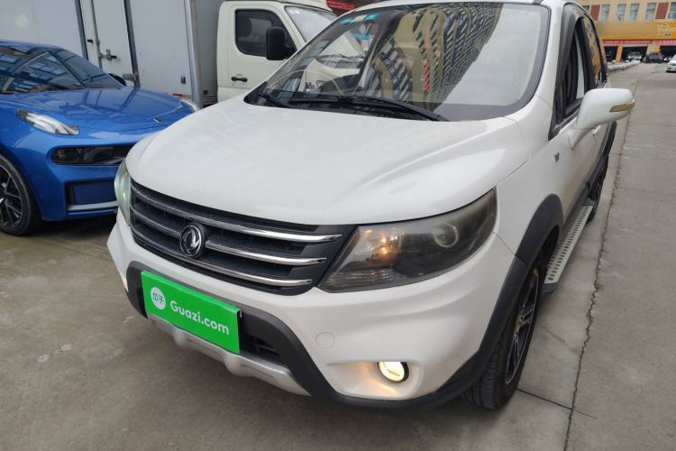 Used FORTHING Joyear X5 2013 1.6L Manual Luxury Model China IV Standard