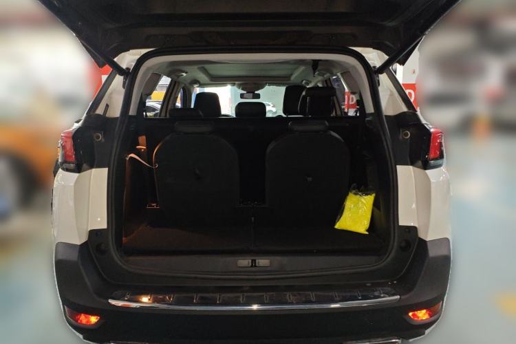 Used Peugeot 5008 2017 350THP 7-Seater Elite Edition