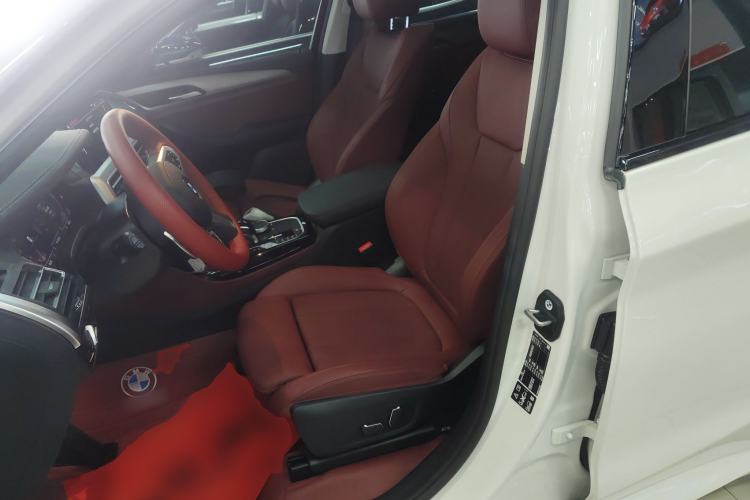 Used BMW X4 2022 xDrive 25i M Sport Package Left Front Seat