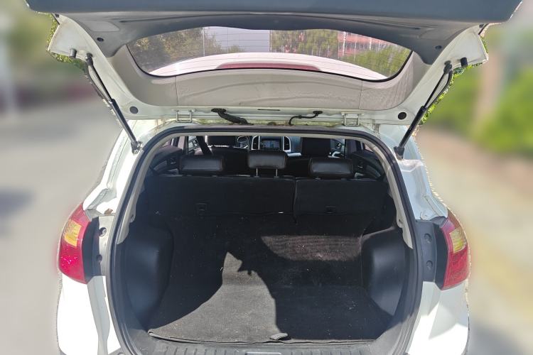 Used JAC Group Refine S3 2016 1.5L Manual Luxury Smart Version Trunk