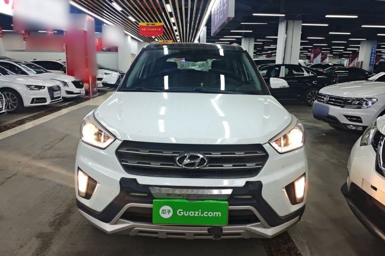 Used Hyundai ix25 2016 1.6T Dual-Clutch Two-Wheel-Drive Deluxe DLX Model