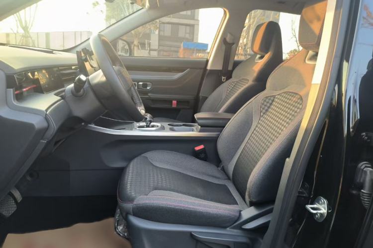 Used JETOUR Dashing 2025 1.5T DCT Beyond Edition
