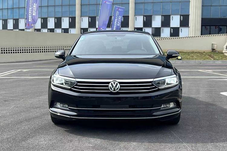 Used Volkswagen Magotan 2019 330TSI DSG Leading Model China VI Standard
