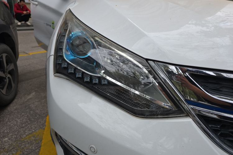 Used BYD Song New Energy 2017 Song DM 1.5TID All-Wheel Drive Luxury Model
