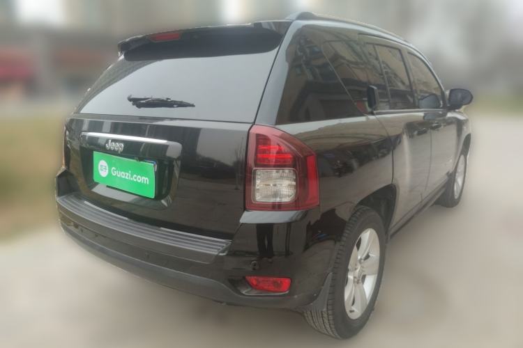 Used Jeep Compass 2014 2.4L four-wheel drive sport version
