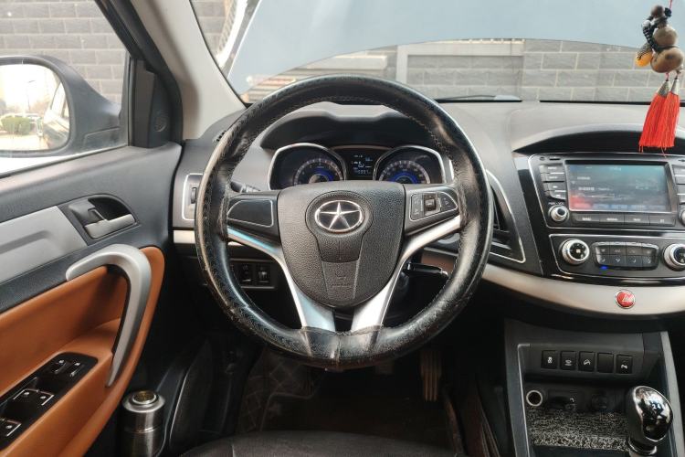 Used JAC Group Refine S5 2013 2.0T Manual Luxury Edition