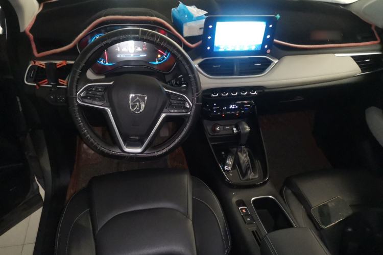 Used Baojun 530 2019 1.5T CVT Prestige Version National V Center Console