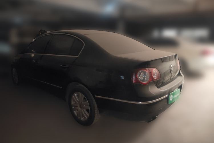 Used Volkswagen Magotan 2011 1.8TSI DSG Luxury Model Rear Left 45 Deg