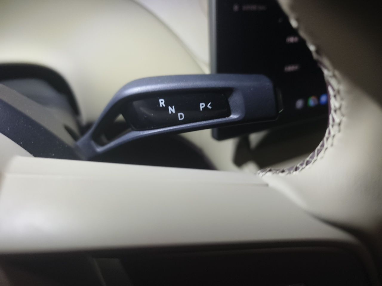 Xiaomi Auto YU7 2025 Ultra-Long Range All-Wheel Drive Pro Version — снимка 13