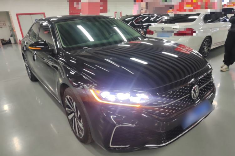 Used Volkswagen Passat 2022 330TSI Starry Elite Edition Custom Version
