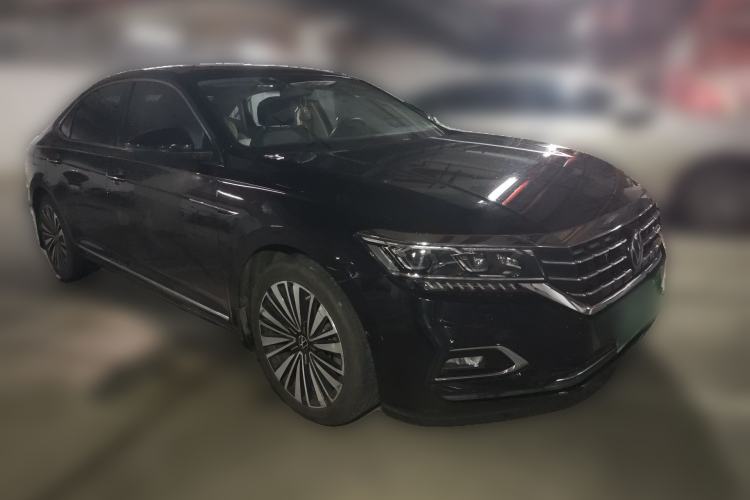 Used Volkswagen Passat 2020 Revised Version 330TSI Luxury Edition China VI Standard
