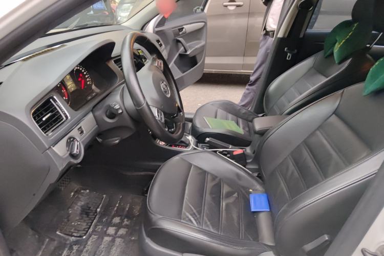 Used Volkswagen Gran Lavida 2013 1.4 TSI Automatic Luxury Model
