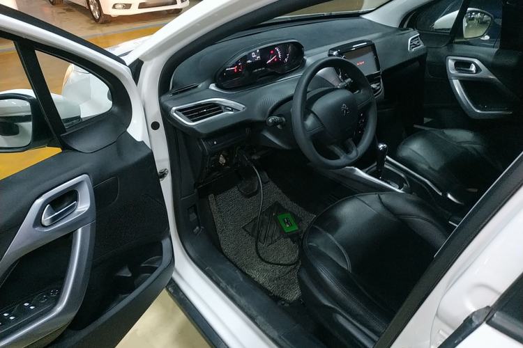 Used Peugeot 2008 2014 1.6L Automatic Trend Edition
