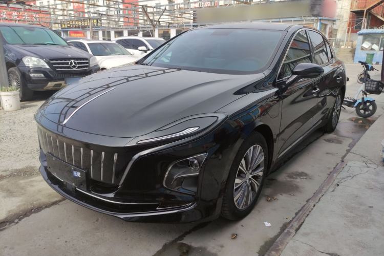 Used Hongqi E-QM5 2022 431 km Charge & Enjoy Edition