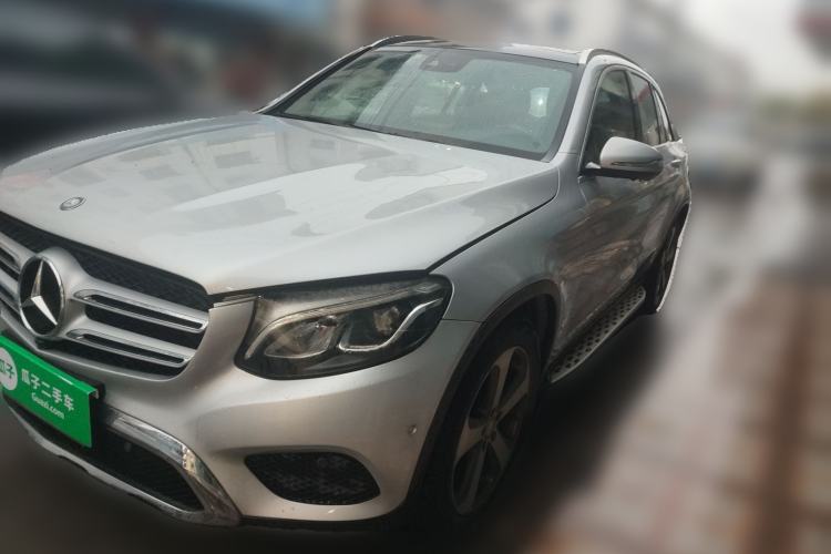 Used Mercedes-Benz GLC 2016 GLC 260 4MATIC Luxury Model
