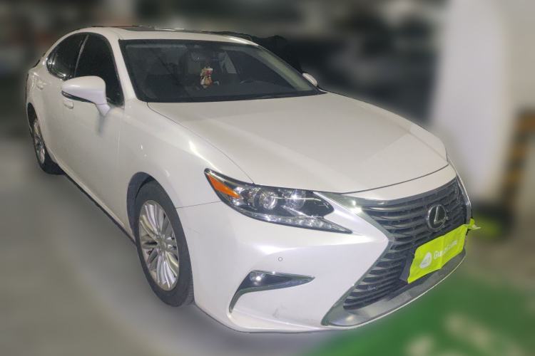 Used Lexus ES 2015 200 Elite Edition
