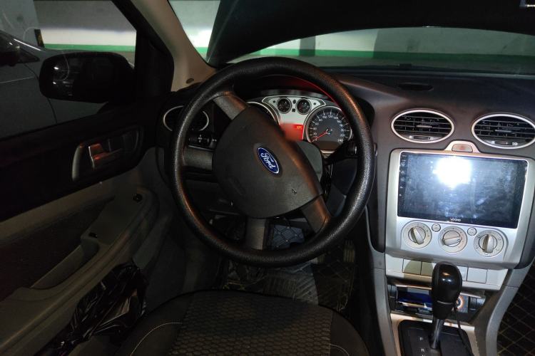 Used Ford Focus 2013 Hatchback Classic 1.8L Automatic Base Model