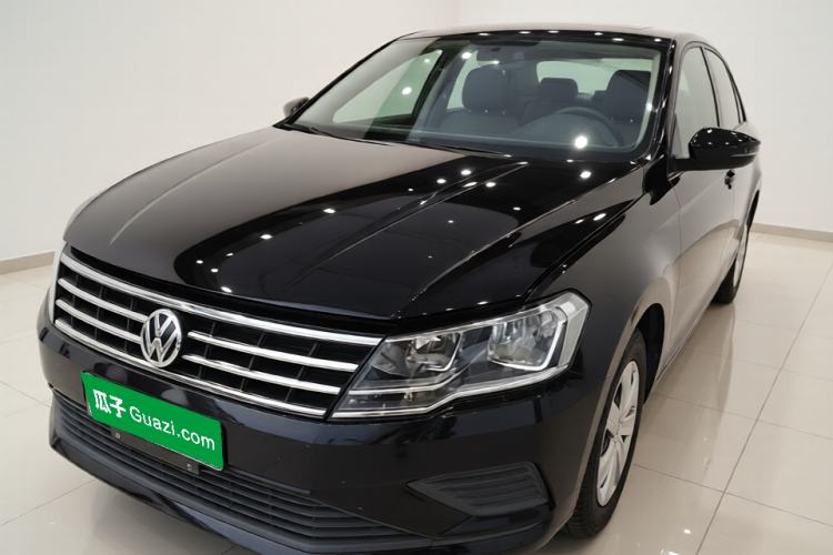Used Volkswagen Jetta 2017 1.4L Manual Fashion Edition Guazi used car, China used car export, Used car for sale, Used  cars, Cheapest cars for sale
