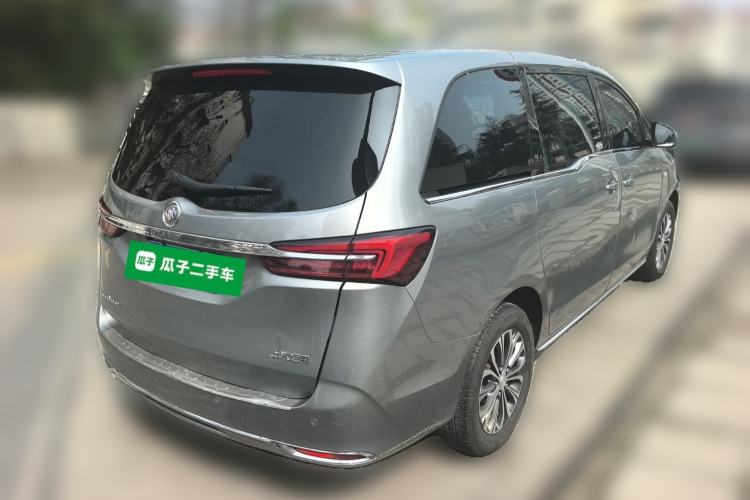 Used Buick GL8 2023 Land Executive Class Comfort Model
