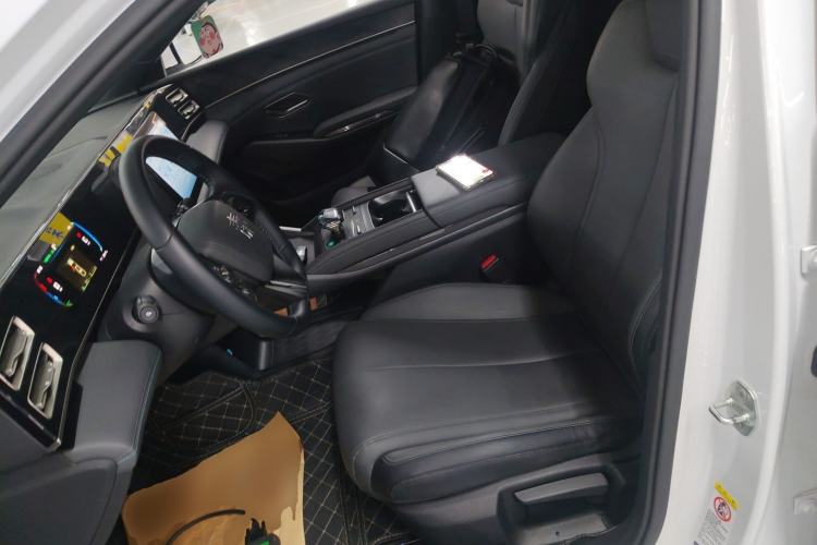 Used BYD Qin L 2024 DM-i 80KM Leading Model
