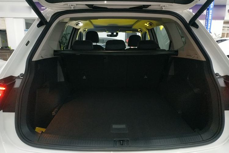 Used Volkswagen Tiguan L 2024 330TSI Automatic Two-Wheel Drive R-Line Enhanced Edition