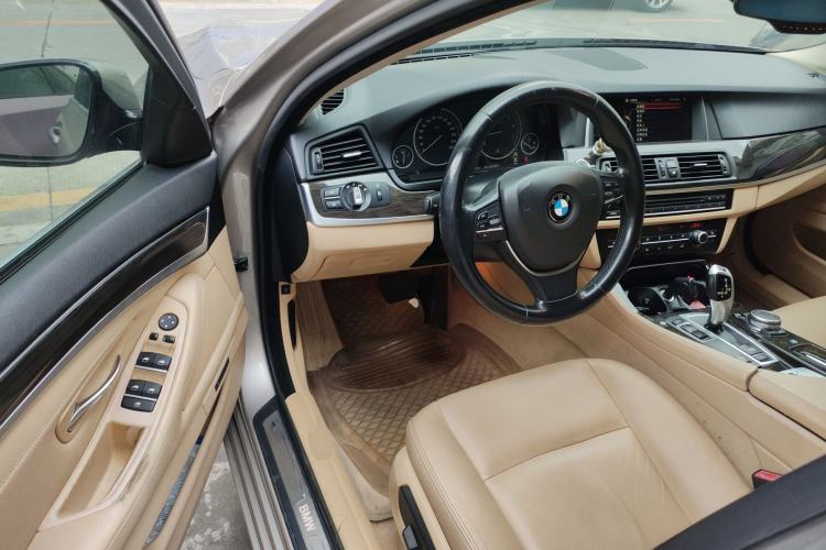 Used BMW 5 Series 2014 525Li Luxury Design Package Driver Seat