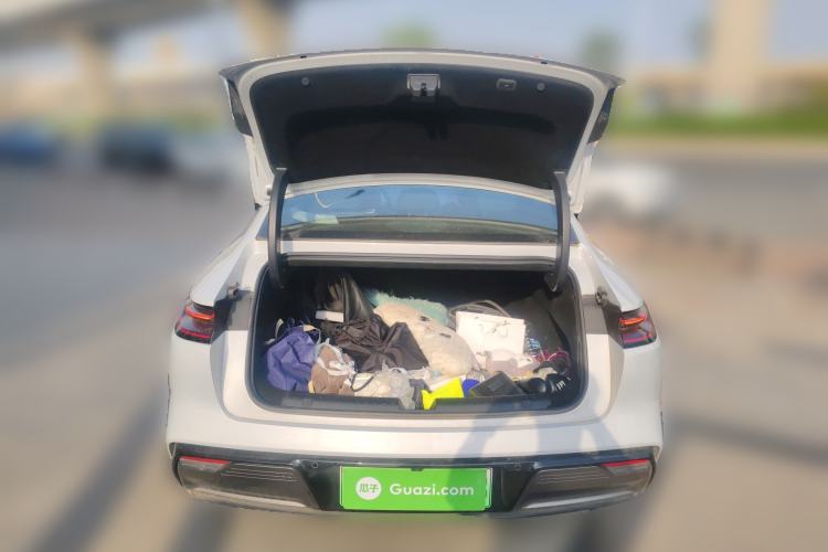 Used Geely Galaxy E8 2024 665 km Range Rear-Drive Starship Long-Range Version