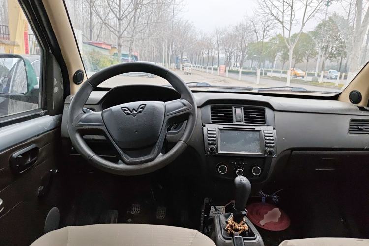Used Wuling Rongguang S 2021 1.2L Base Model 7-Seater LSI