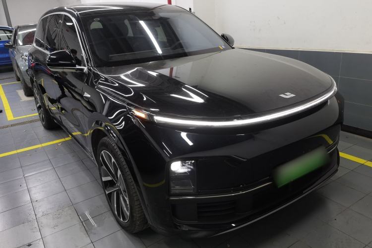 Used Li Auto L9 2023 Pro Model Front Right 45 Deg