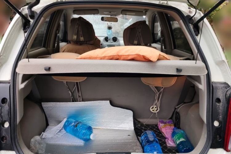 Used Nissan March 2010 1.5L Automatic Easy-Style Version
