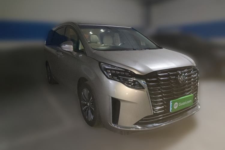 Used Buick GL8 2023 ES Lu Zun Luxury Model Front Right 45 Deg