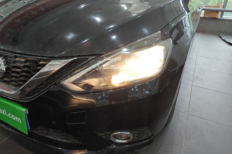 Used Nissan Sylphy 2019 Classic 1.6 XL Manual Luxury Edition Left Front Headlight