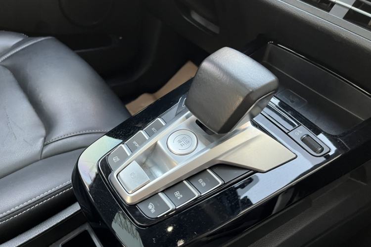 Used BYD Yuan New Energy 2019 EV360 Smart Connect Enjoyment Model