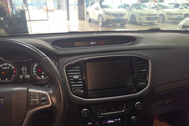 Used Geely Auto Vision X6 2016 1.8L Manual Luxury Model
