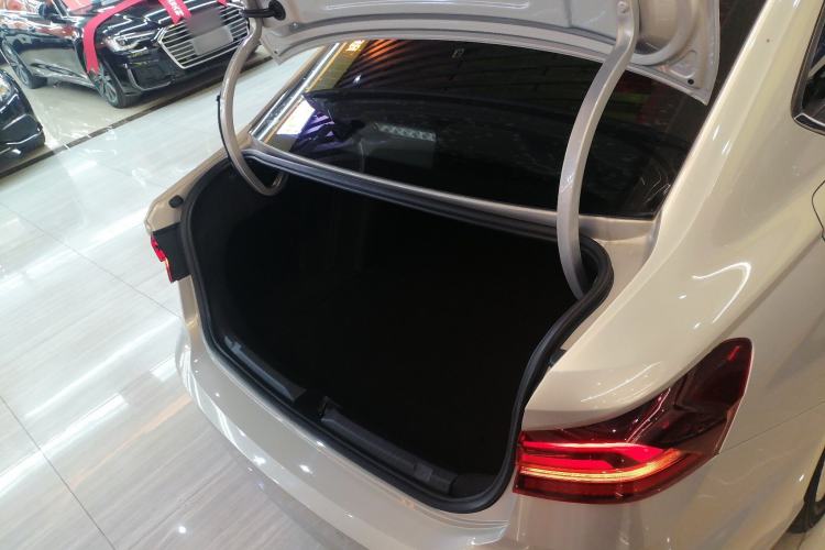 Used Volkswagen Lavida 2021 1.5L Automatic Comfort Edition Trunk